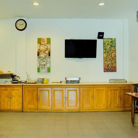 Townhouse Oak Palembang Near Jembatan Ampera Formerly Azzura Hotel Luaran gambar